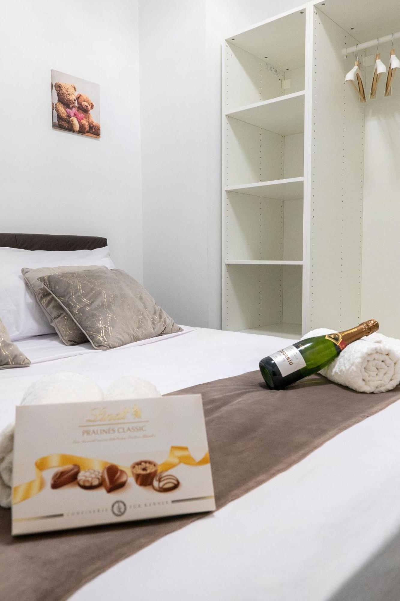 Apartamento Turistico Lux Center Valencia Exterior photo