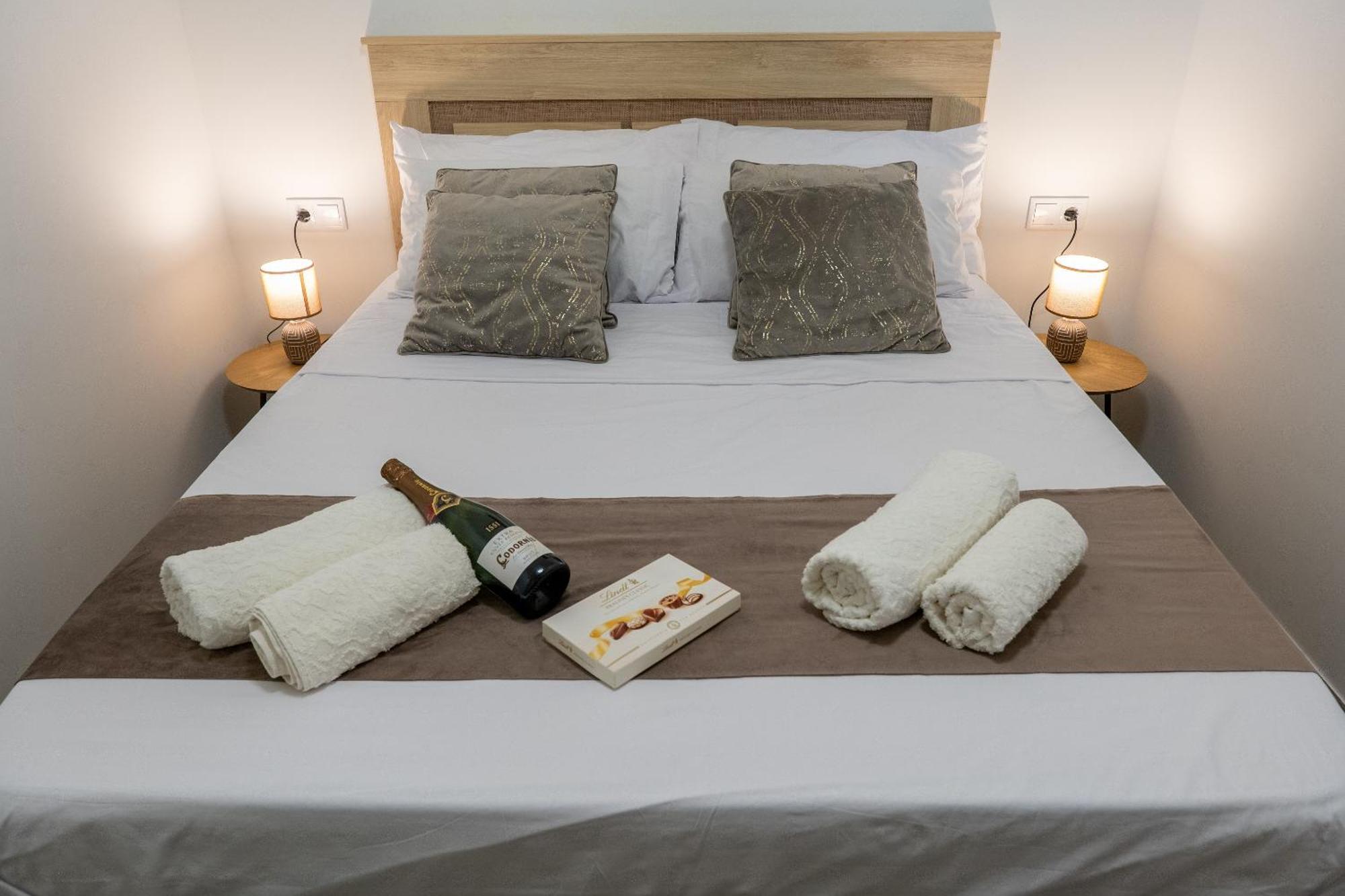 Apartamento Turistico Lux Center Valencia Exterior photo
